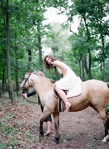 Laura Murray Photography (www.lauramurrayphotography.com)