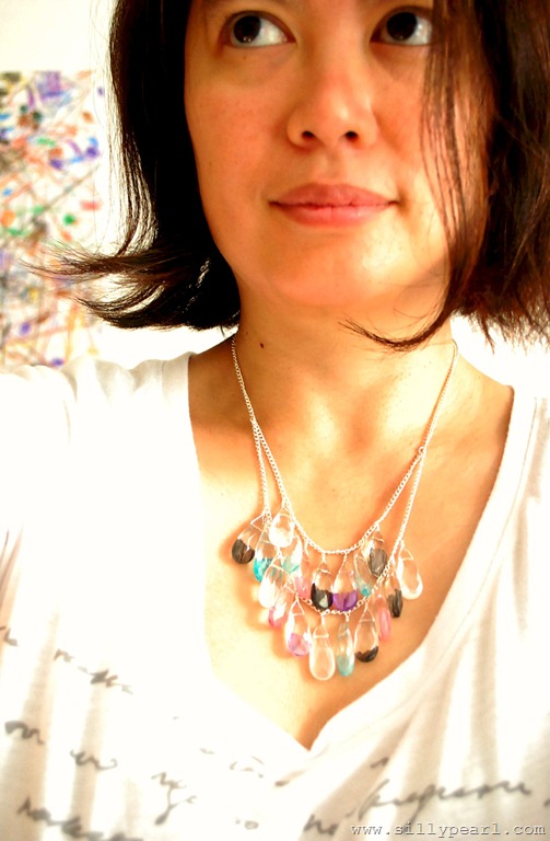 [The%2520Silly%2520Pearl%2520-%2520Painted%2520Glass%2520Statement%2520Necklace%255B6%255D.jpg]