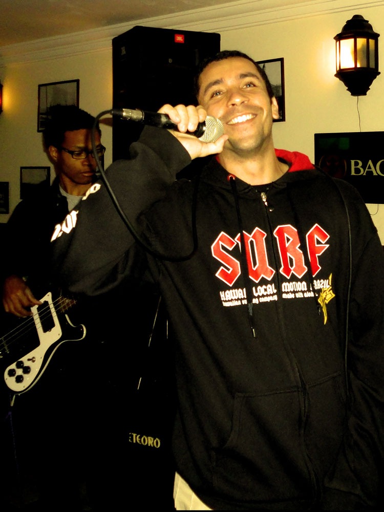 [gutha_bar_faces_de_algo_rafael%255B5%255D.jpg]