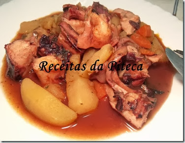 Tentáculos de pota guisados com batata e cenoura Tentáculos de pota guisados com batata e cenoura