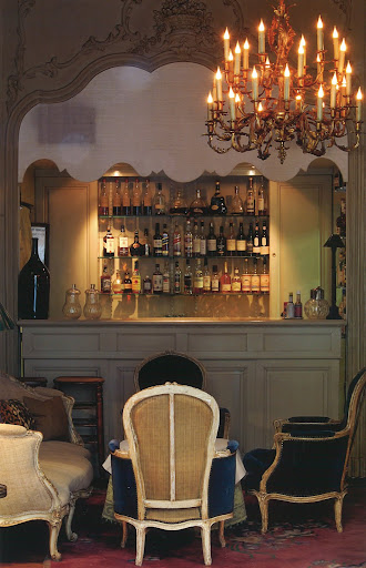 The bar at La Mirande, Avignon.