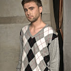 Male, diamond, white-grey-black, VN.jpg
