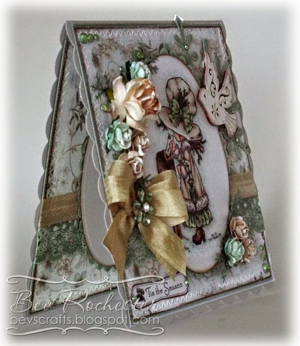 [bev-rochester-sarah-kay-christmas-postbox1.jpg]