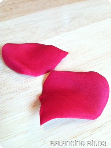 How to make gum paste rose petals 3