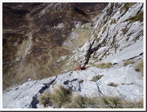 Via Intrusos 350m MD  7a  (6b A0 Oblig) (Alto Les Palanques, Picos de Europa) (Victor) 0041