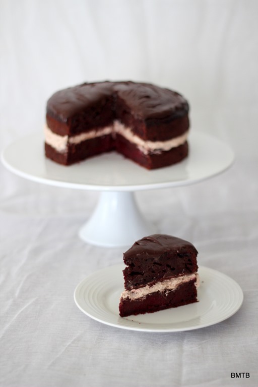 [Chocolate%2520Beetroot%2520Cake%2520by%2520Baking%2520Makes%2520Things%2520Better%2520%25286%2529%255B5%255D.jpg]