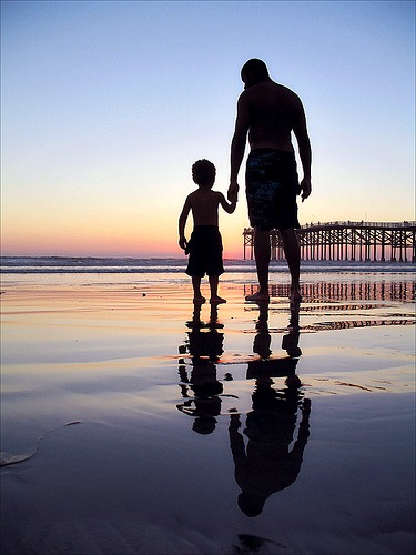 [father-and-son-beach%255B14%255D.jpg]