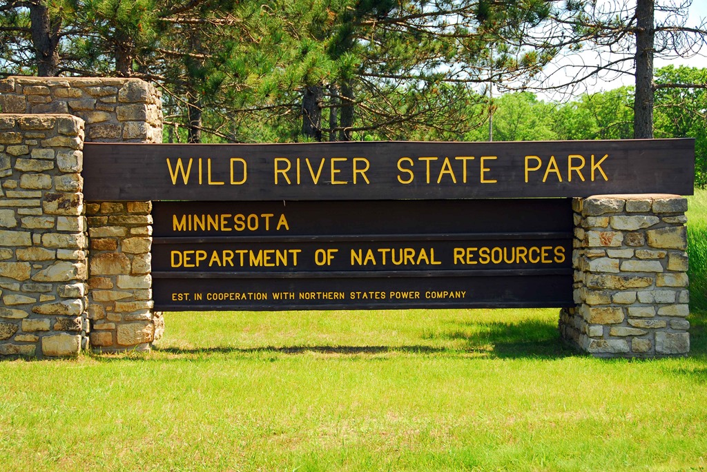[Wild-River-Sign3.jpg]