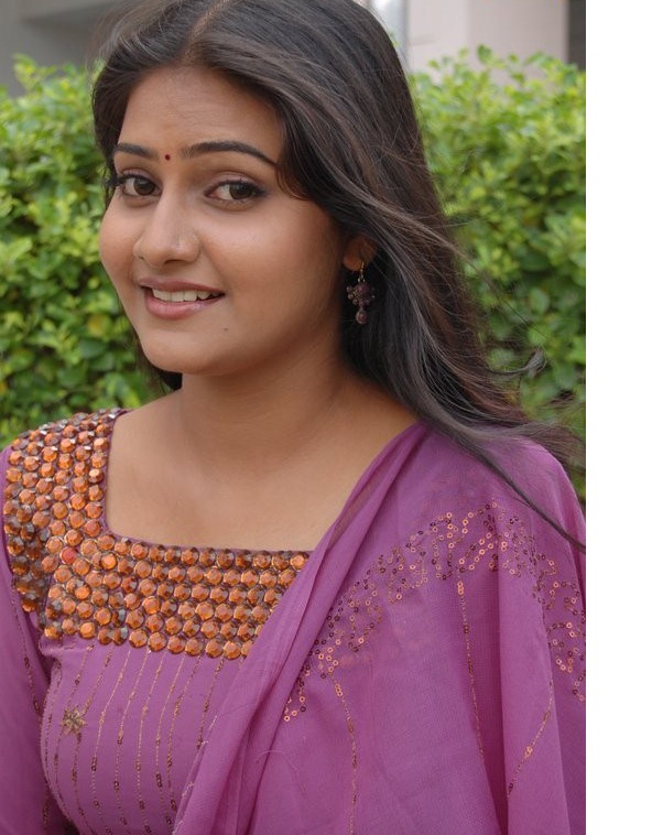 [nandagi%2520new%2520still4%255B3%255D.jpg]