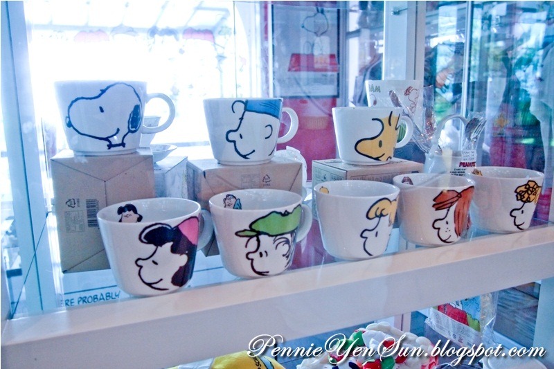 [CharlieBrownCafe332.jpg]