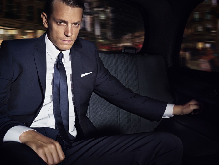 [Joel%2520Kinnaman%2520HM%2520001%255B3%255D.jpg]