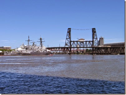 IMG_3200 USS Sampson (DDG-102), USS Bunker Hill (CG-52) & Steel Bridge in Portland, Oregon on June 5, 2010