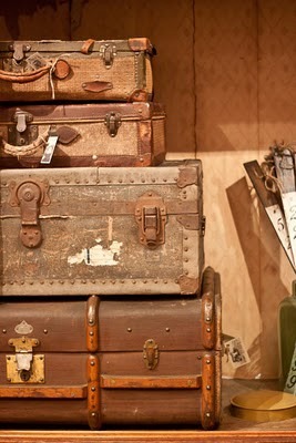 [suitcases%255B3%255D.jpg]