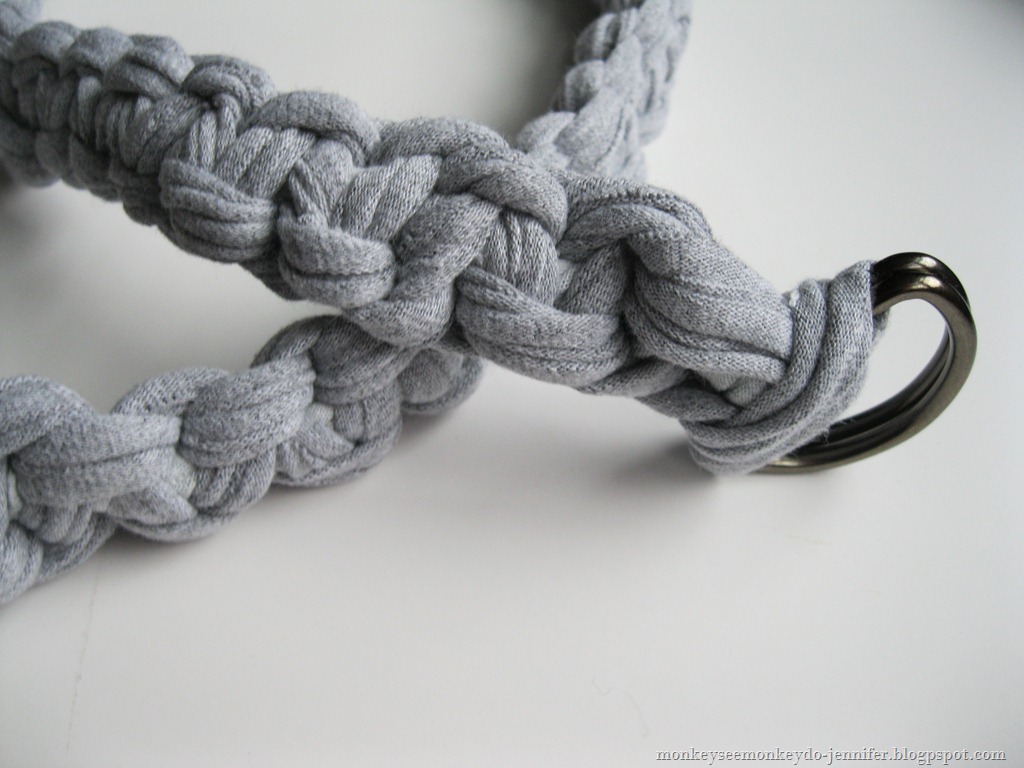 [woven%2520belt%2520tutorial%2520made%2520from%2520t-shirts%2520%25281%2529%255B3%255D.jpg]