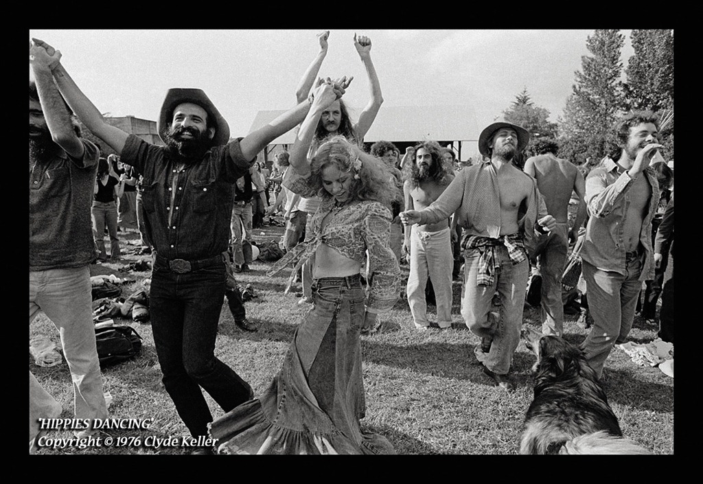 [Hippies%2520Dancing%255B6%255D.jpg]