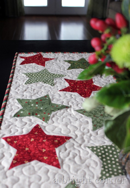 [christmas%2520table%2520runner%25202%255B3%255D.jpg]