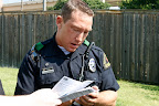 Dallas Police Officer Swafford. Han var hyggelig og effektiv.
