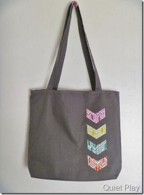 Arrow applique on tote bag