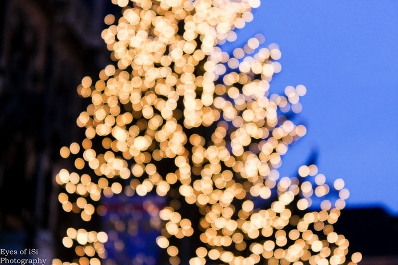 Eyes-of-iSi-Christkindlmarkt-München-Tannenbaum-Unscharf