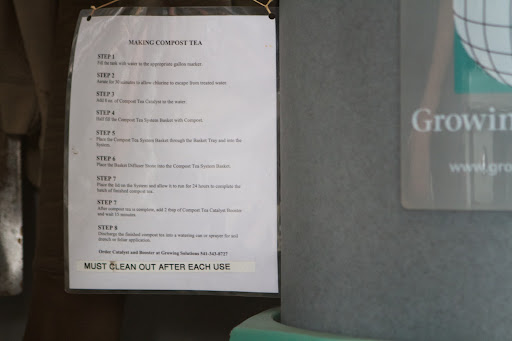 The instructions for making the tea are attached to the tank. The instructions for making the tea are attached to the tank.