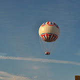 In de stad Bournemouth waar ons hotel staat is er ook divers vermaak. De boulevard langs het strand, een ballon waar je een hoge blik over de stad hebt. En je kunt leuk winkelen in de stad.