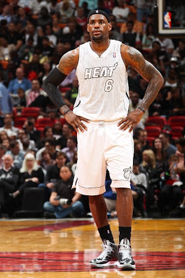 lebron james nba 130301 mia vs mem 14 LeBron Debuts Prism Xs As Miami Heat Win 13th Straight