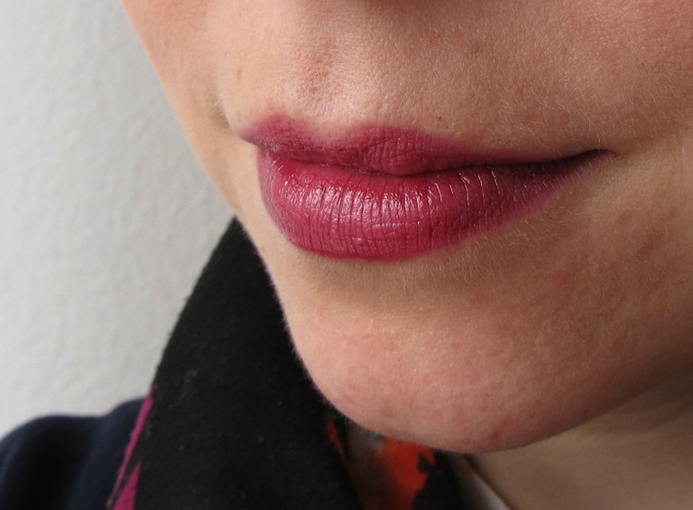 [Revlon%2520Just%2520bitten%2520kissable%2520balm%2520stain%2520crush%255B3%255D.jpg]