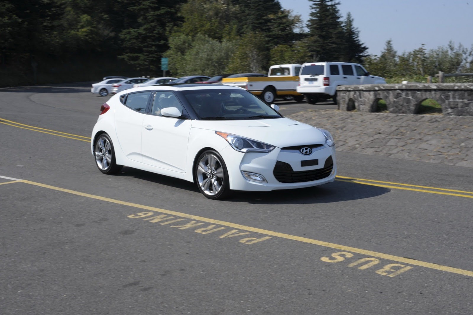 [2012-Hyundai-Veloster-6%255B2%255D.jpg]