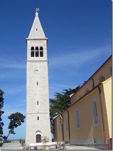 09-Novigrad.Plaza Veliki.Torre de la Iglesia-SDC14534