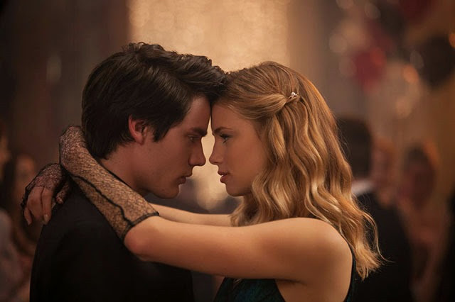 VAMPIRE ACADEMY