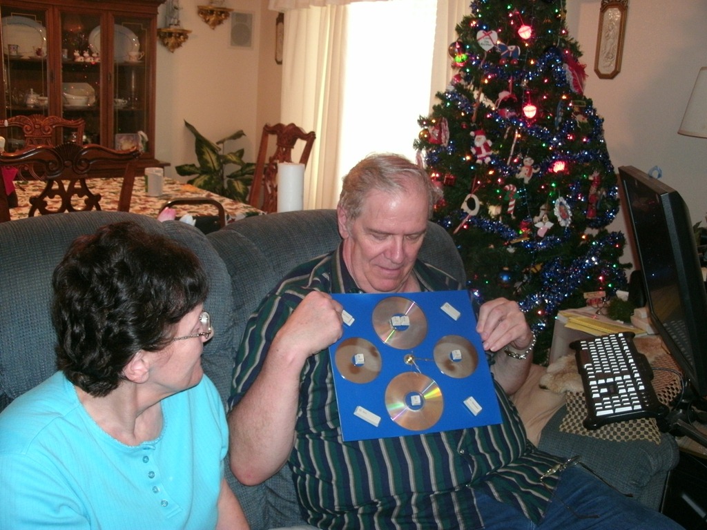 [dad%2520with%2520clock%25202011%255B5%255D.jpg]