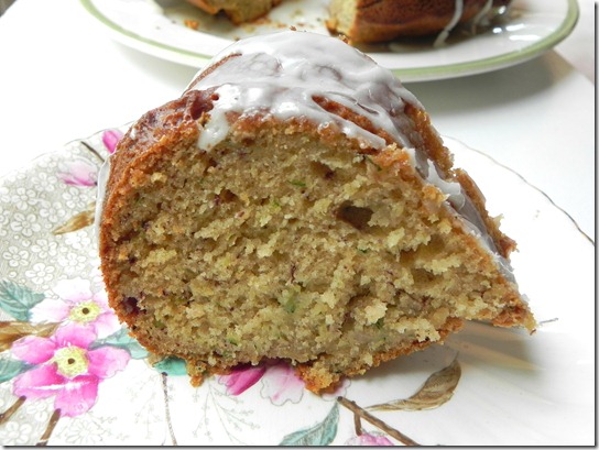 banana-zucchini-bundt-cake-4