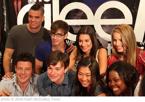 'Glee cast' photo (c) 2009, Keith McDuffee - license: http://creativecommons.org/licenses/by/2.0/