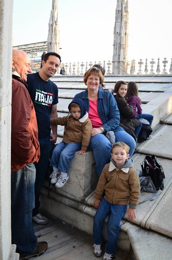 [Milan-Duomo-climb7.jpg]