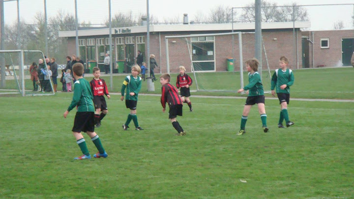 2012 - 21 APR - HARKSTEDE E3 - WVV E5 004.jpg