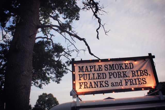 foodsign.jpg foodsign