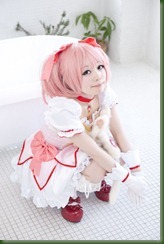 puella_magi_madoka_magica_kaname_madoka_cosplay_by_shizuku_014