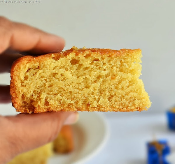 [eggless-sponge-cake-piece15.jpg]