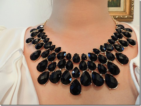 maxi-colar-preto-off-white-e-azul_MLB-F-3149164942_092012 maxi-colar-preto-off-white-e-azul_MLB-F-3149164942_092012