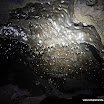 sculpture-de-lave-rando-rando-des-laves-oxydations-rouges-couleurs-métalliques-coulées-2004-tunnel-grotte-cavité-spéléologie-spéléo-reunion-guide-agence-activité-loisir-pleine-nature-ile-intense-à-faire-bloc-vitrifié-au-sol-plafonds-chocolats-coulée-