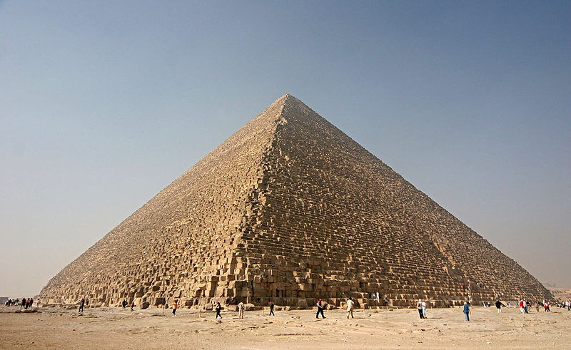 [800px-Kheops-Pyramid3.jpg]