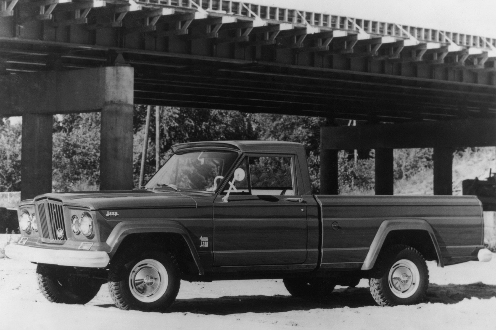 [Jeep-Gladiator-11%255B2%255D.jpg]
