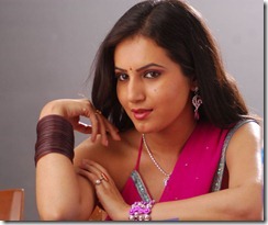 ANU SMIRTHI STYLISH PHOTOS cleavage