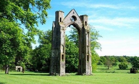 [Walsingham_Abbey_Grounds3.jpg]