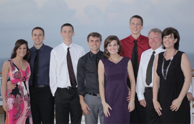 [family%2520cruise%2520picture%255B4%255D.jpg]
