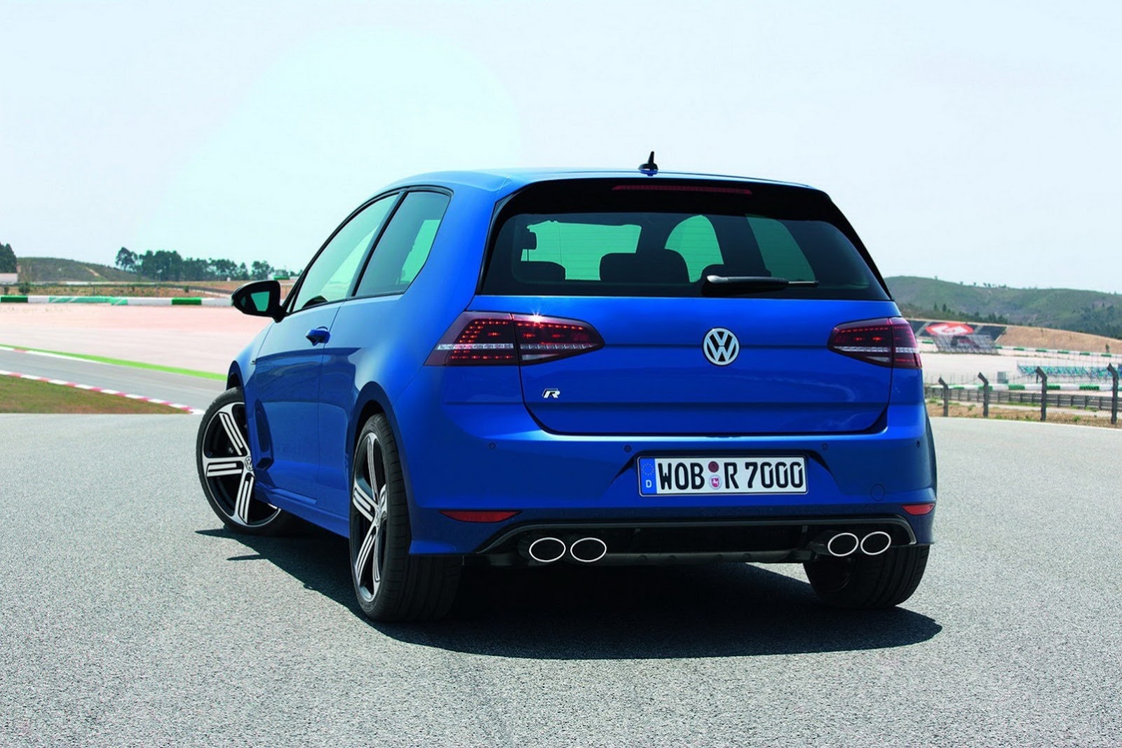 [Volkswagen-Golf-R-15%255B2%255D.jpg]