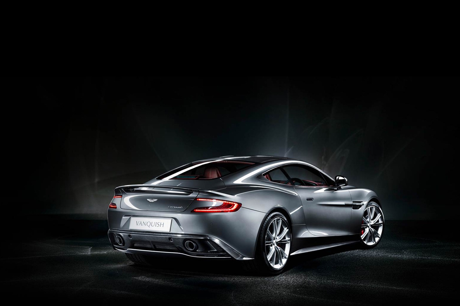 Aston-Martin-Vanquish-Carscoop4[3].jpg