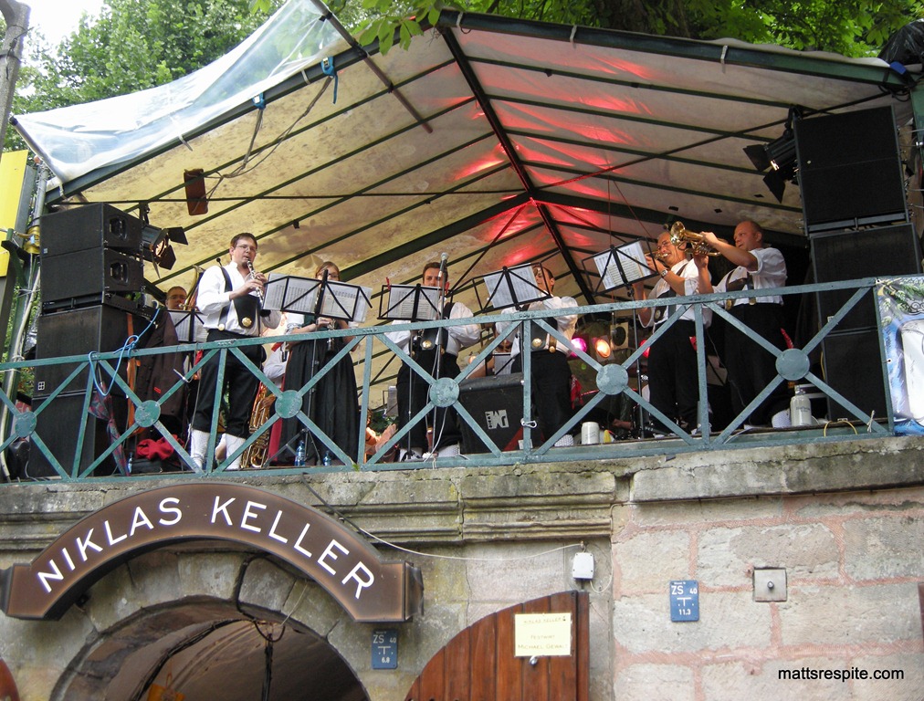 [Beer%2520Fest%25202011%2520-%252006%2520-%252018_02%255B3%255D.jpg]