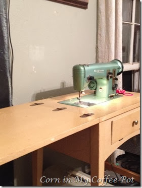 sewing machine 001