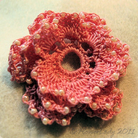 12-08-crochet-bead-pink-rose